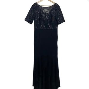 Adrianna Papell Women's Black Short Sleeve gown